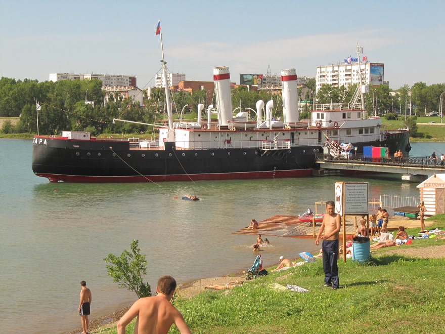 Ледокол Ангара. Иркутск. Сибирь. Россия. Rompehielos Ángara. Irkutsk, Siberia, Rusia.