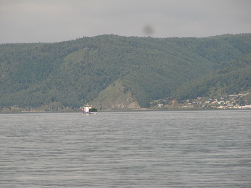 Puerto Baikal, Lago Baikal, Siberia, Rusia. Порт Байкал, озеро Байкал, Сибирь, Россия.
