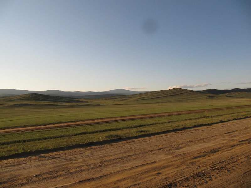 Camino de la isla de Olkhón./ Дорога на остров Ольхон.