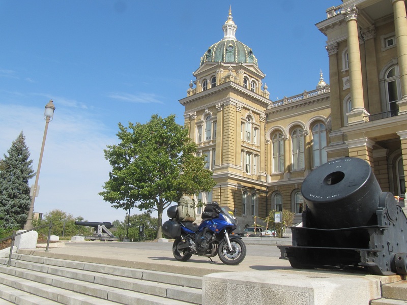 Folixa Astur en el Capitolio de Des Moines IA.