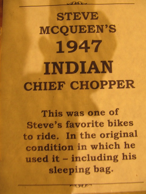 El presente texto en inglés se refiere a la motocicleta que se muestra en la siguiente fotografía.