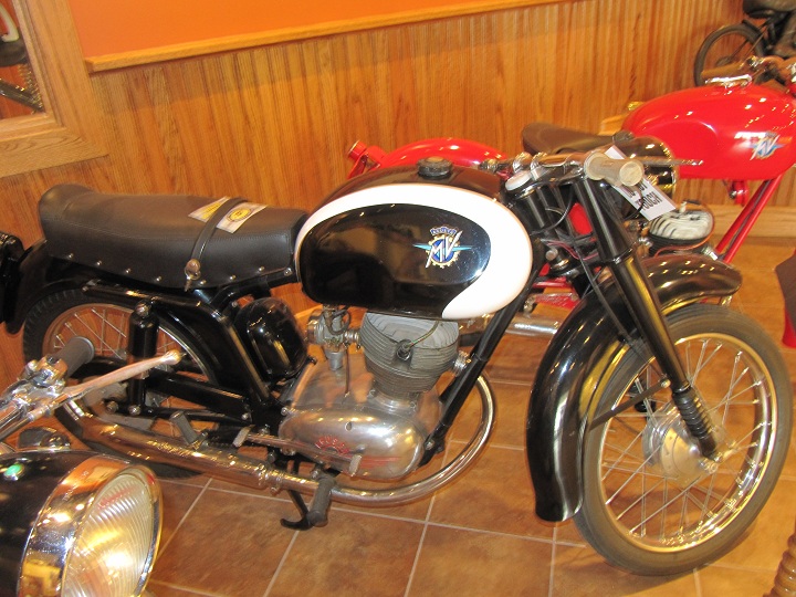MV Augusta Tourismo Rapido.