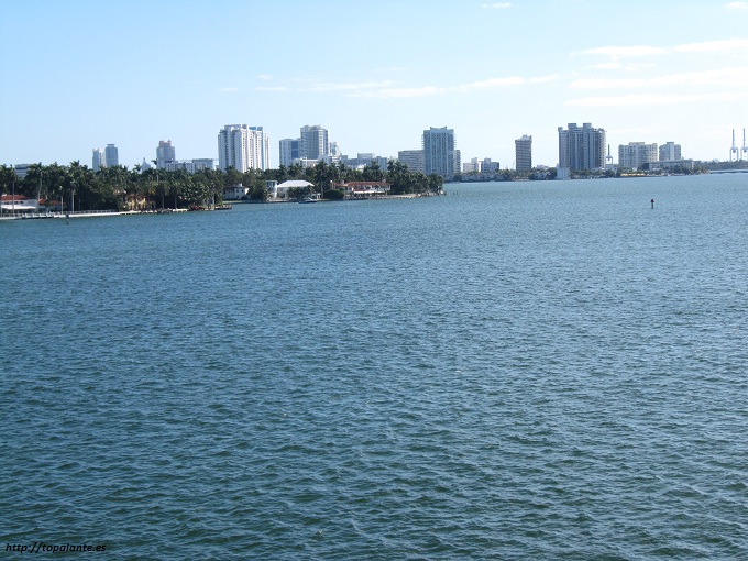 Entrada a Miami, FL, EEUU.