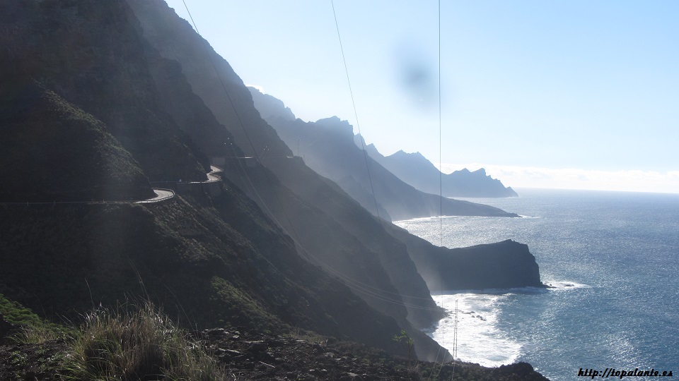 Carretera hacia La Aldea de San Nicolás de Tolentino, Gran Canaria.