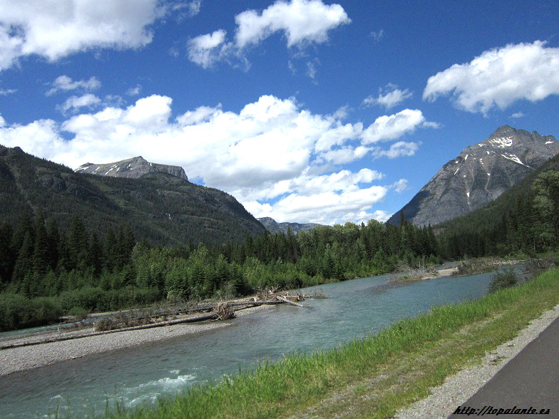  Carretera "Going to the Sun Road", Glacier National Park, MT, USA.