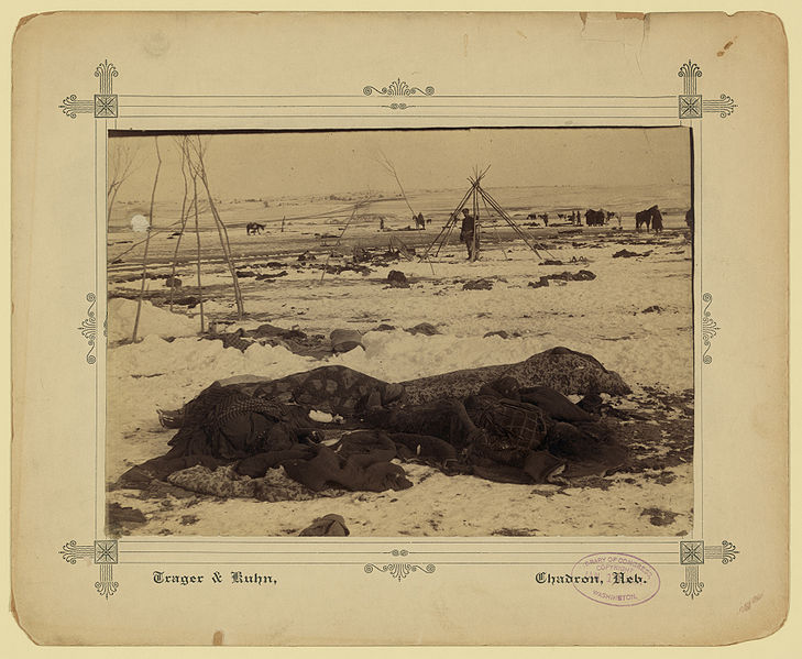 Aspecto de Wounded Knee, SD  tras la matanza.  Fuente: Librería del Congreso de los EEUU.