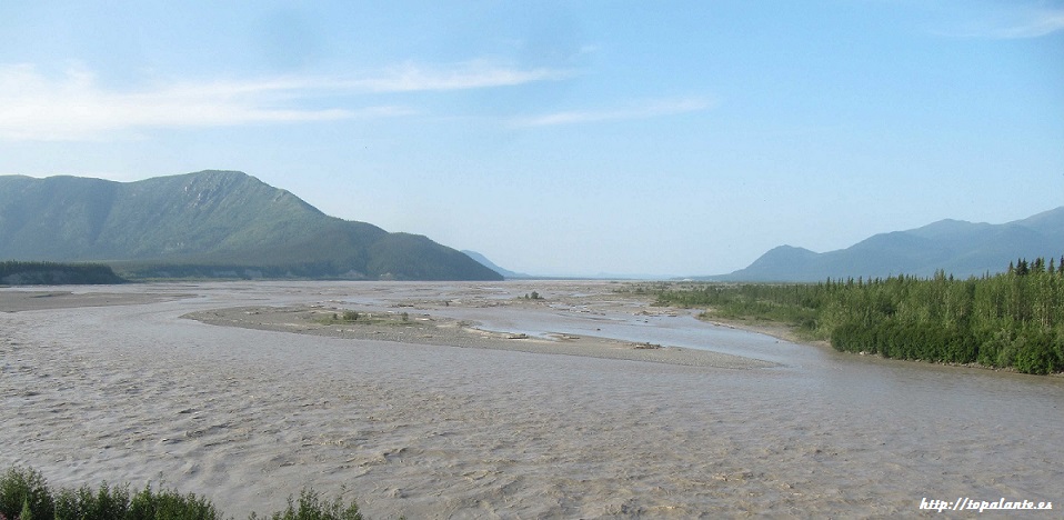 Camino Whitehorse, Alaska.
