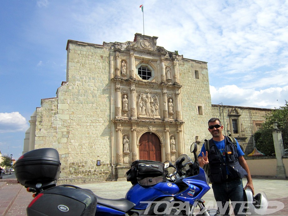 Folixa Astur y Topalante en Oaxaca, México.