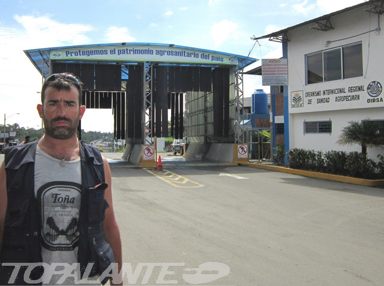 Topalante entrando en Panamá.