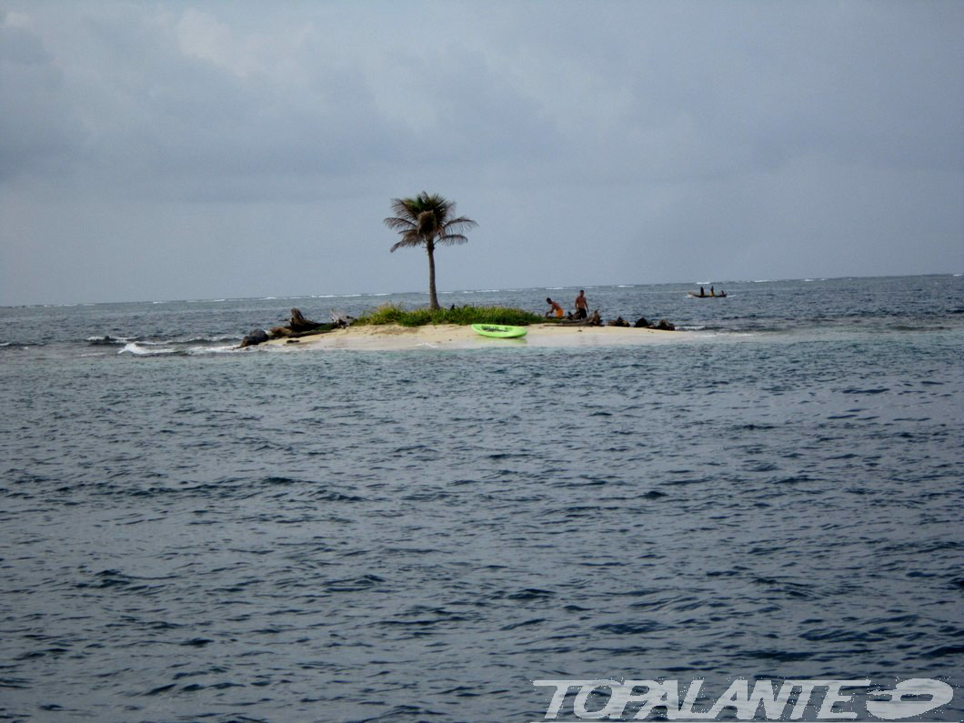 Navegando por la mar Caribe, topalante.