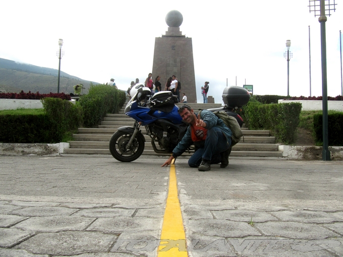 Folixa Astur y Topalante en Ciudad Mitad del Mundo, Pichincha, Ecuador.