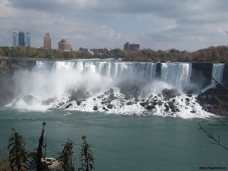  Cataratas del Niágara / Niagara Falls ON, Canadá.