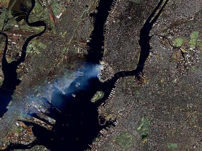 Vista de Manhatan desde el espacio el 11 de setiembre de 2001.
