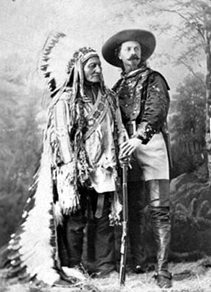 Toro Sentado y Buffalo Bill.  Fuente: LIbrería del Congreso de los Estados Unidos. 