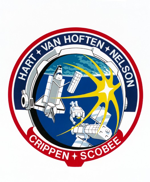 MISION: STS-41-C> ( Long Duration Exposure Facility deploy, first on-orbit spacecraft repair)> LANZAMIENTO: 6 de abril de 1984> ATERRIZAJE: Base Aérea de Edwards, CA> TRIPULANTES:  Robert L. Crippen,Francis R. Scobee, George D. Nelson, James D. A. Van Hoften, Terry J. Hart> MILLAS RECORRIDAS: 2.900.000. Misión 11ª del programa STS y 5ª del transbordador Challenger. El lanzamiento fue el primero con una trayectoria ascendente directa. El vuelo se extendió por un día debido a los problemas para atrapar al satélite Solar Max. El aterrizaje se realizó en la base Edwards aunque estaba programado en el Centro Espacial Kennedy.  Los dos objetivos principales de la misión fueron el recuperar, reparar y relanzar el satélite Solar Max, y el lanzamiento del Servicio de Exposición de Larga Duración (LDEF).  The first direct ascent trajectory for space shuttle. Using the manned maneuvering unit, astronauts replaced the altitude control system and coronagraph/polarimeter electronics box in the Solar Max satellite while it remained in orbit. The Long Duration Exposure Facility (LDEF) was deployed, carrying 57 experiments which were left on orbit with an intention of retrieving them during a later mission. Other payloads on this mission were: IMAX camera; Radiation Monitoring Equipment (RME); Cinema 360; Shuttle Student Involvement Program (SSlP) experiment.