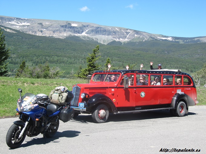 Carretera "Going to the Sun Road", Glacier National Park, MT, USA.