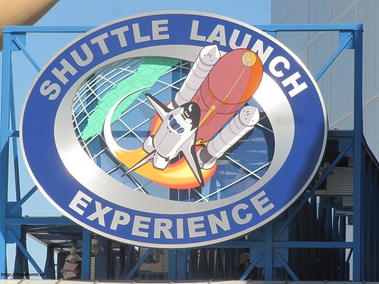 Experiencia de lanzamiento de (un) transbordador espacial.(Simulador)