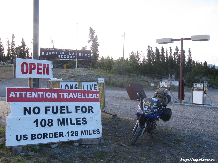 Folixa Astur en Burwash Landing, Yukon.