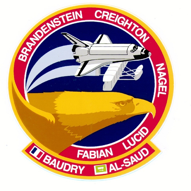 MISION STS-51-G> (MORELOS-A, ARABSAT-A and TELSTAR-3D Communications Satellites)> LANZAMIENTO:17 de junio de 1985> ATERRIZAJE: Base Aérea de Edwards, CA> TRIPULANTES:  Daniel C. Brandenstein, John O. Creighton, Shannon W. Lucid, John M. Fabian, Steven R. Nagel, Patrick Baudry, Sultan Salman Al-Saud> MILLAS RECORRIDAS: 2.900.000.  18ª misión del Transbordador Espacial  y 5º vuelo del Discovery.    Se desplegaron varios satélites de comunicación: el MORELOS-A para los Estados Unidos Mexicanos, el ARABSAT-A para la Organización Arabe de Satelites de Comunicaciones y el TELSTAR-3D para la compañía privada AT%T (USA). Entre la tripulación se encontraba Salman bin Abdulaziz nieto del rey Abdelaziz bin Saud de Arabia Saudita en funciones de especialista de carga. Al Saud se convirtió en el primer árabe, primer musulmán y primer miembro de una familia real de volar al espacio.  También se desplegaron: la herramienta astronómica Shuttle Pointed Autonomous Research Tool for Astronomy (SPARTAN-1); seis cápsulas espaciales para distintos experimentos y se pusieron en marcha dispositivos de la Iniciativa Estratégica de Defensa (el programa popularmente llamado Guerra de las Galaxias) mediante las pruebas del llamado High Precision Tracking Experiment (HPTE).
