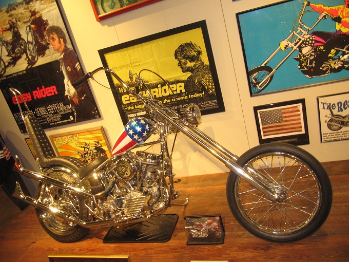 Gran Capitán. Motocicleta original utilizada por Peter Fonda en la película Easyrider. (1969)